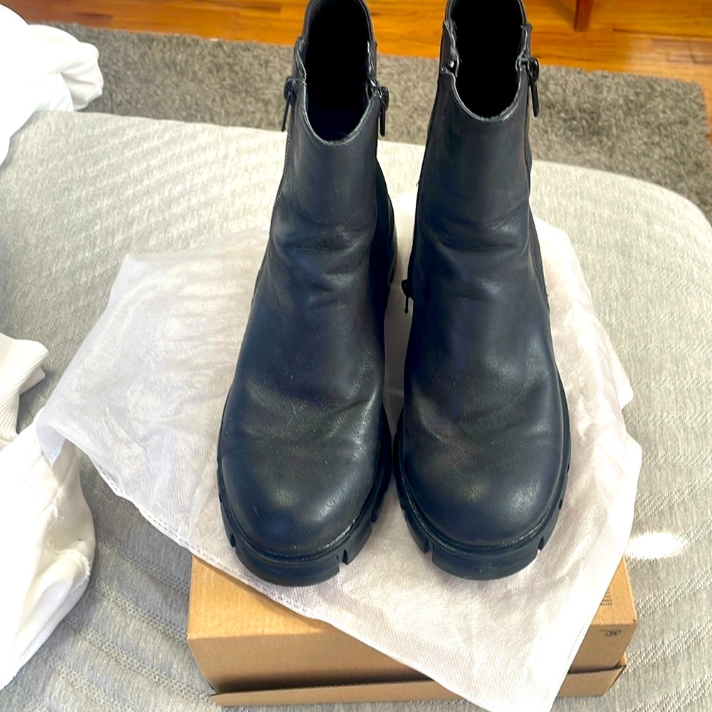 MIA Chelsea bootie, black, SZ 81/2